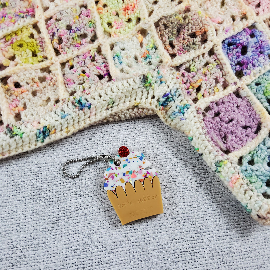 Cupcake Yarn & Thread Cutter